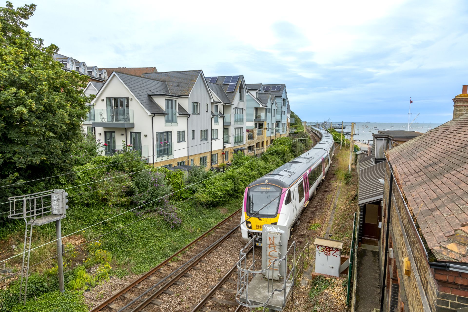  66cf3dc6ac803 66cf3dc6ac8043273 Aventra Bombardier Bombardier Aventra Class 720 Essex Leigh On Sea Southend On Sea Train.jpg