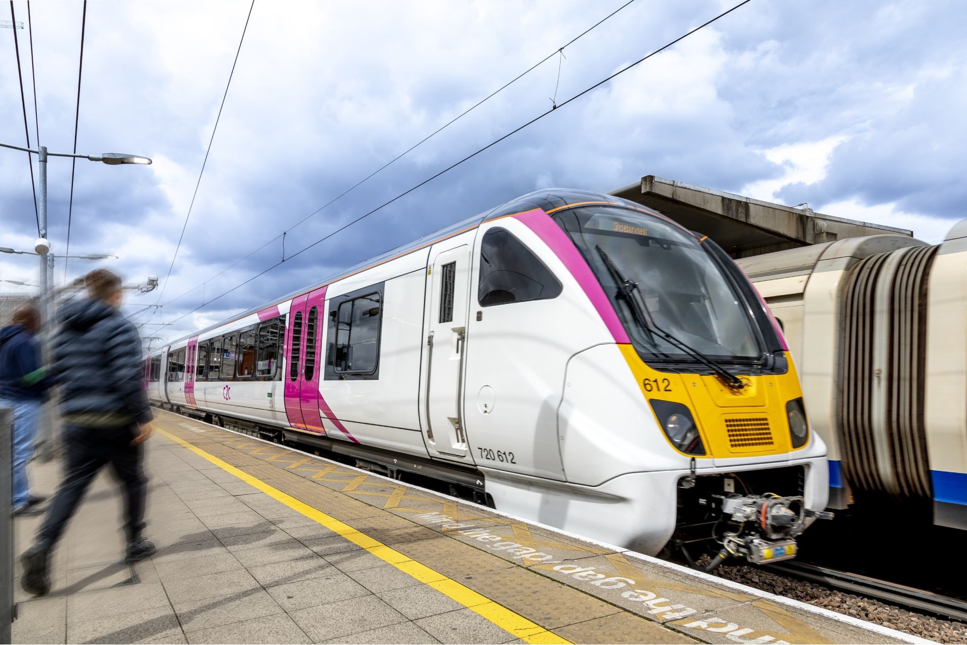  68245ac88fcb4 68245ac88fcb5aventra Bombardier Bombardier Aventra Class 720 London People Station Train West Ham West Ham Station.jpg.jpg (2).jpg